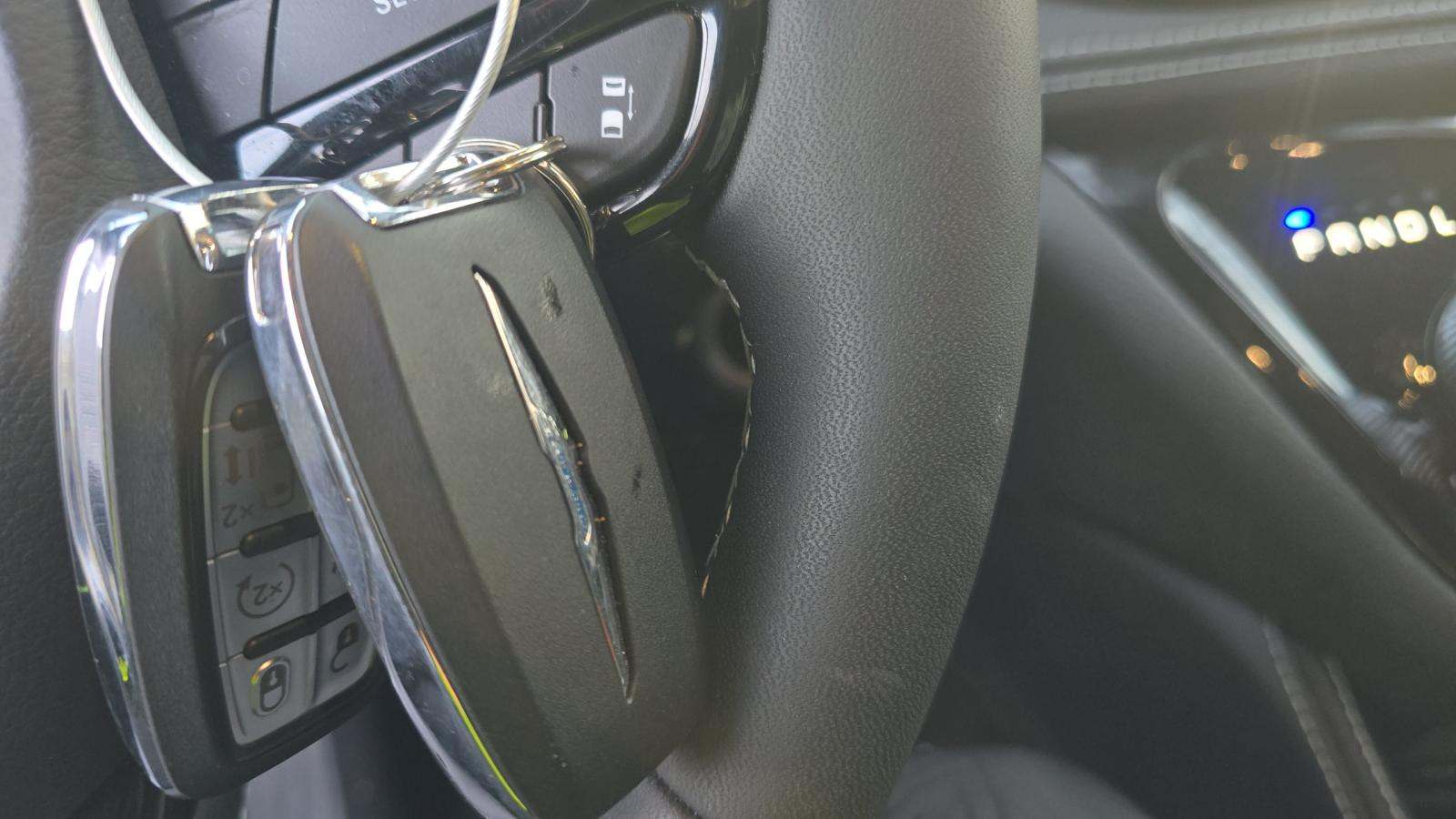 2025 Chrysler Pacifica Limited FWD