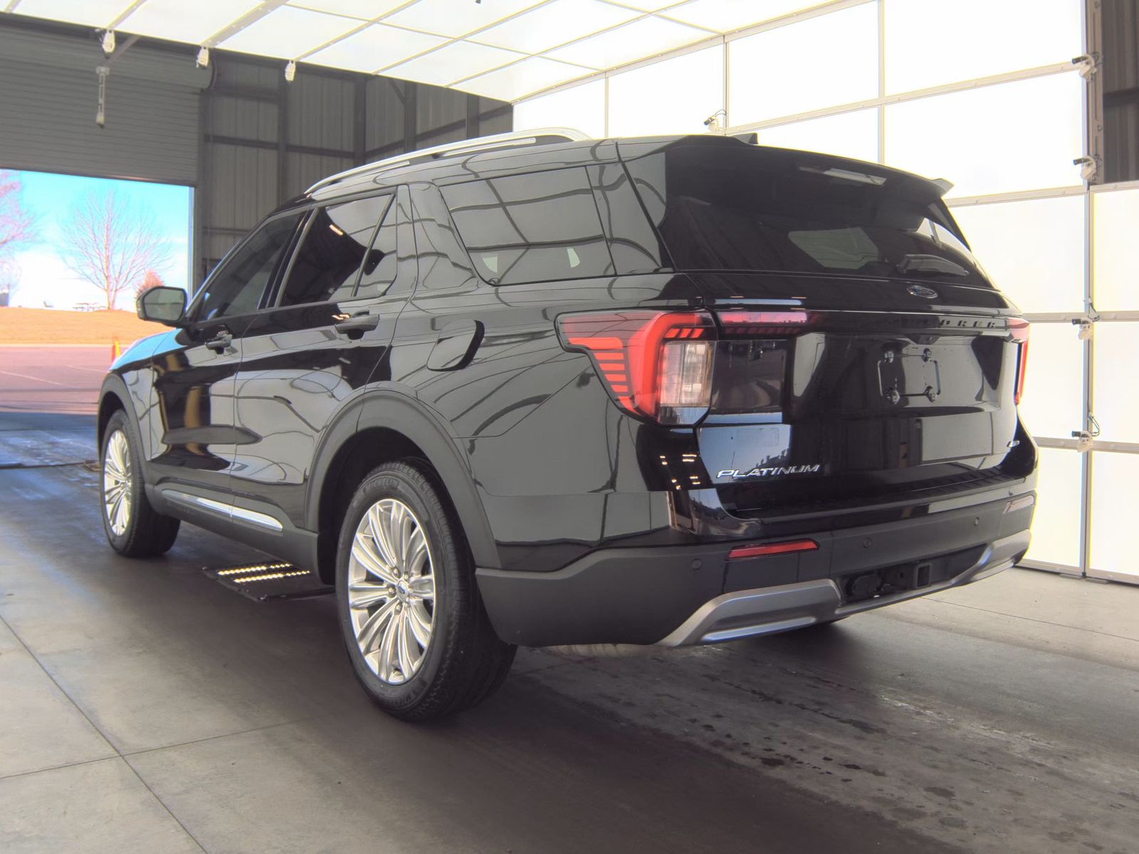 2025 Ford Explorer Platinum AWD