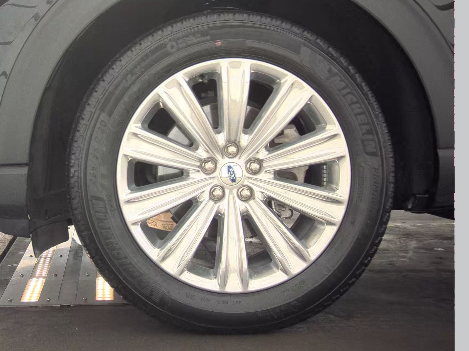 2025 Ford Explorer Platinum AWD