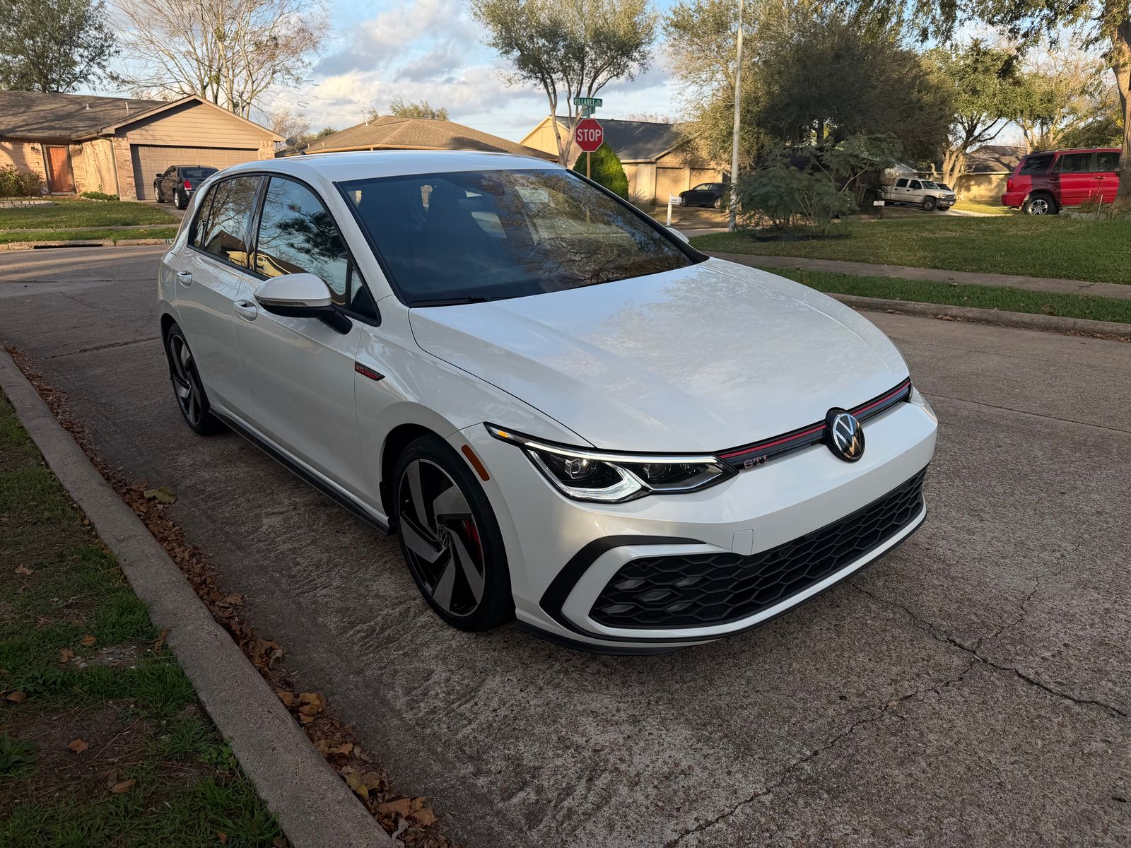 2024 Volkswagen Golf GTI 2.0T S FWD