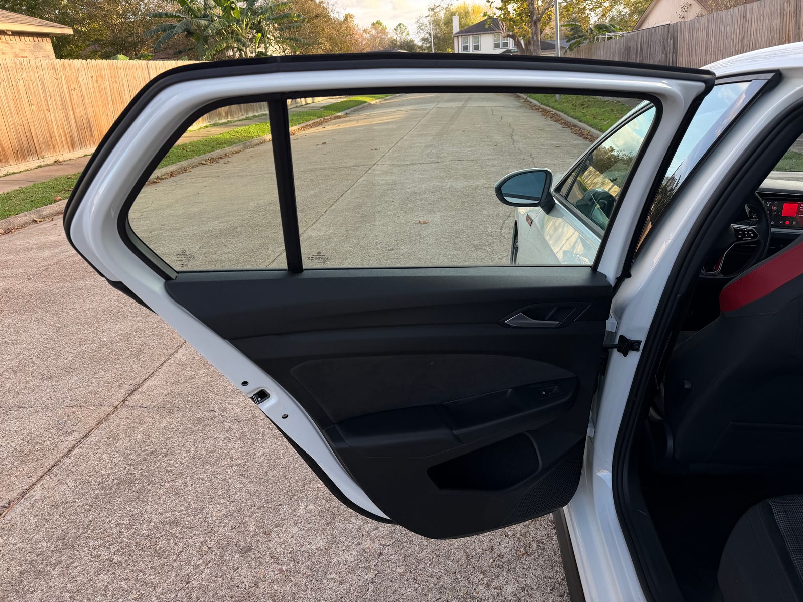 2024 Volkswagen Golf GTI 2.0T S FWD