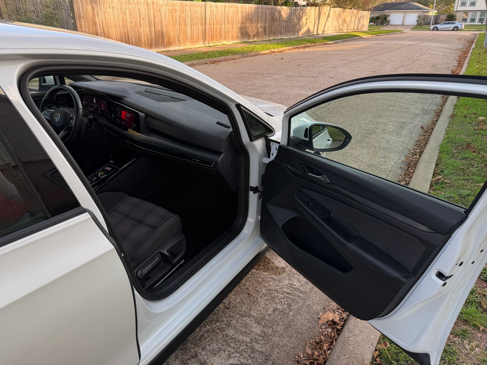 2024 Volkswagen Golf GTI 2.0T S FWD