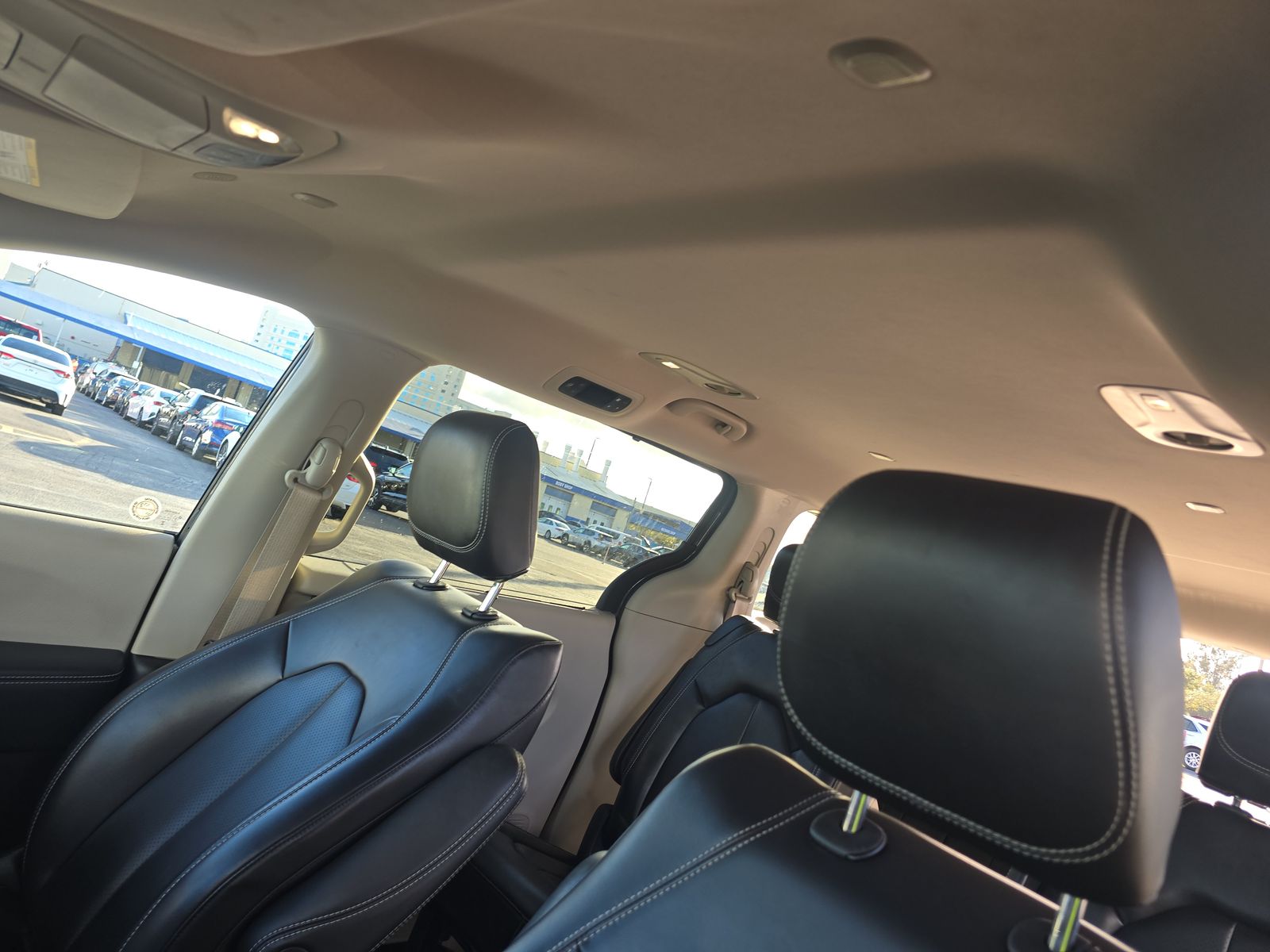 2023 Chrysler Pacifica Touring L FWD