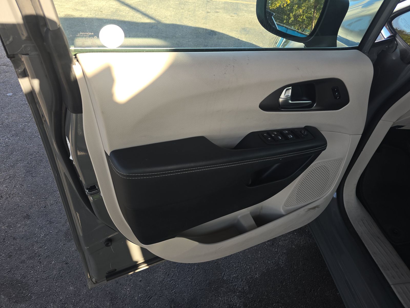 2023 Chrysler Pacifica Touring L FWD