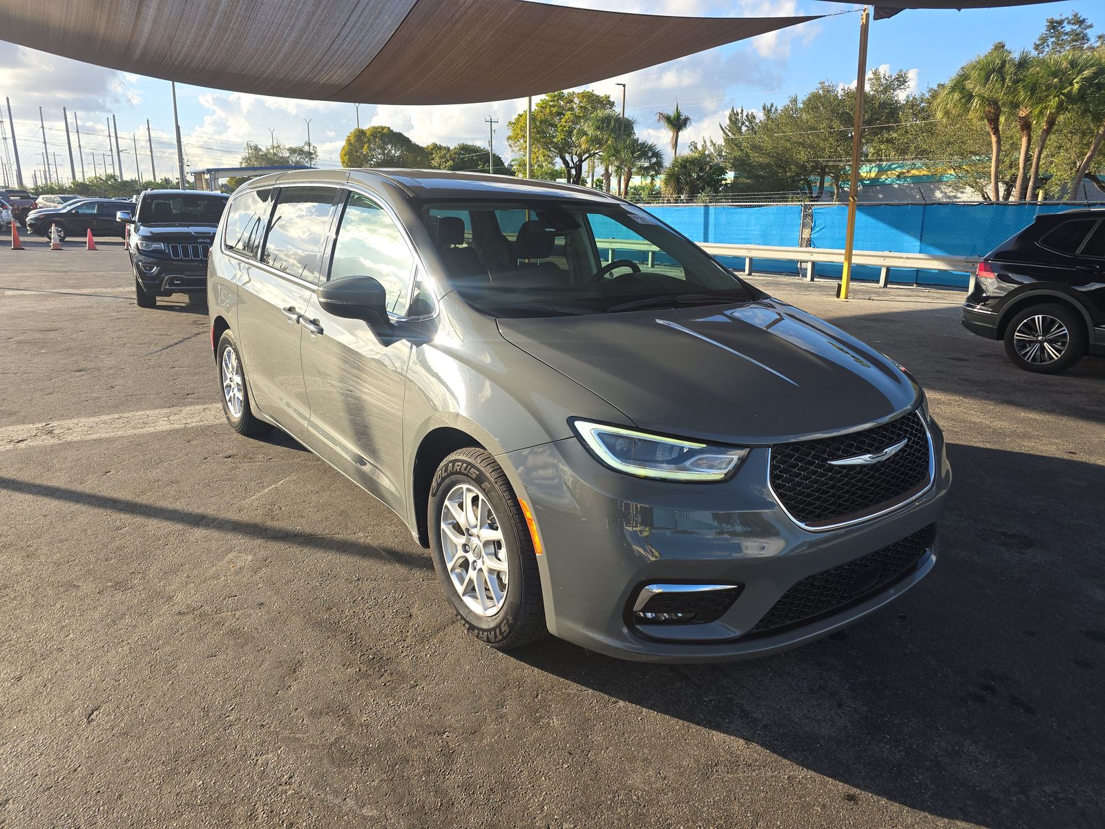 2023 Chrysler Pacifica Touring L FWD