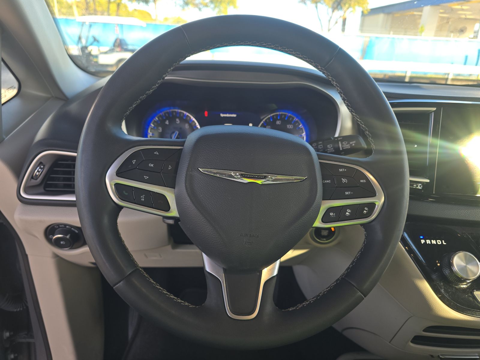 2023 Chrysler Pacifica Touring L FWD
