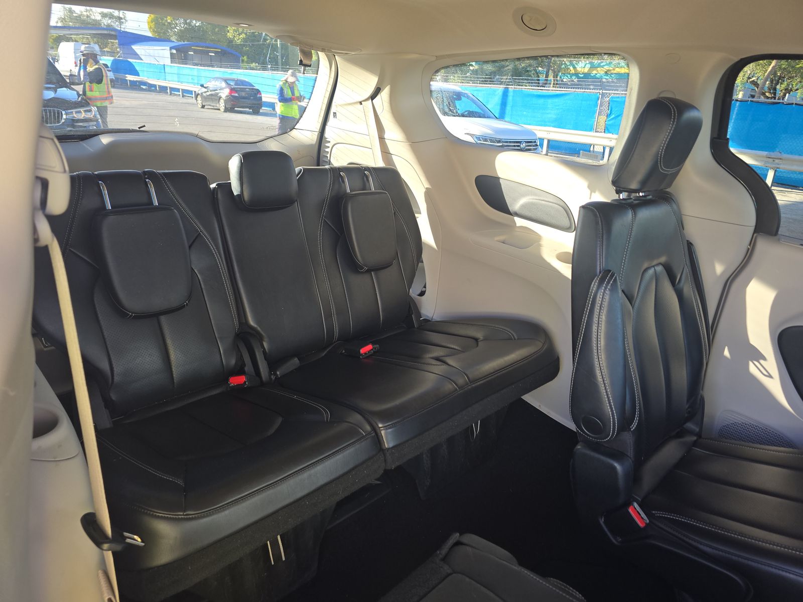2023 Chrysler Pacifica Touring L FWD