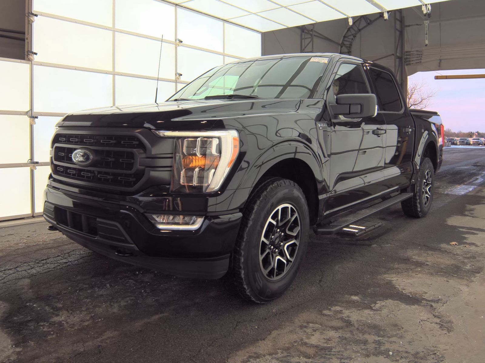 2023 Ford F-150 XLT AWD