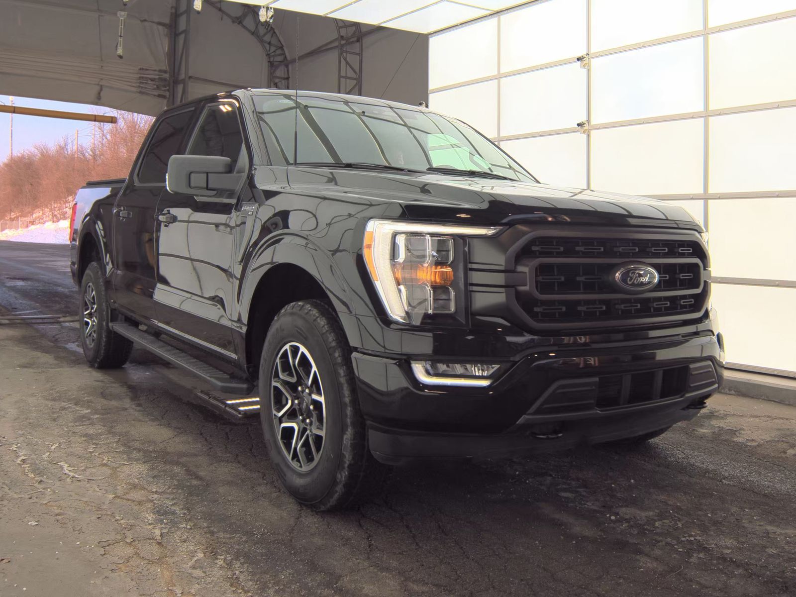 2023 Ford F-150 XLT AWD