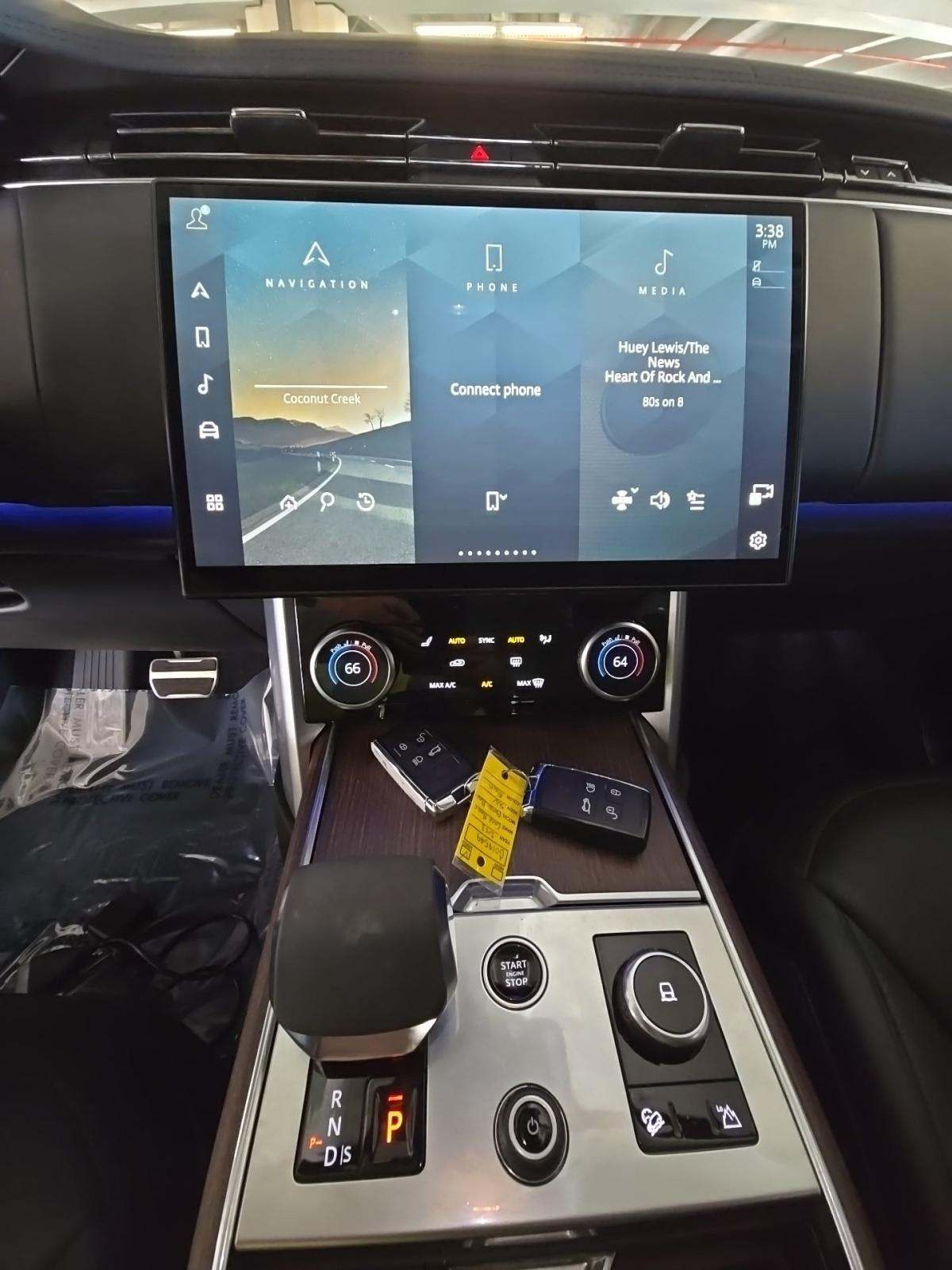 2023 Land Rover Range Rover SE AWD