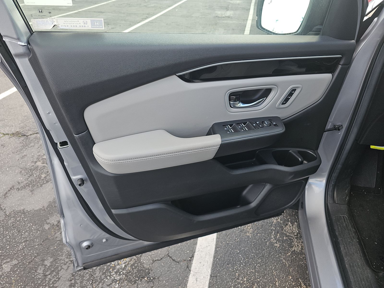 2024 Honda Pilot Touring FWD