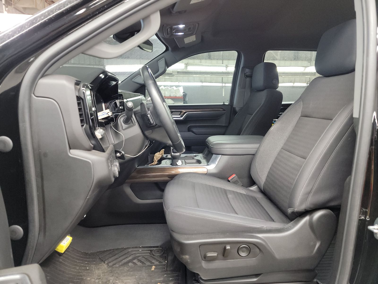 2024 Chevrolet Silverado 1500 RST AWD