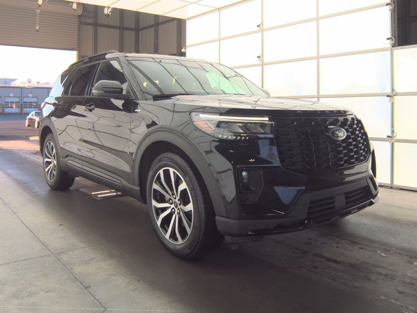 2025 Ford Explorer ST-Line FWD