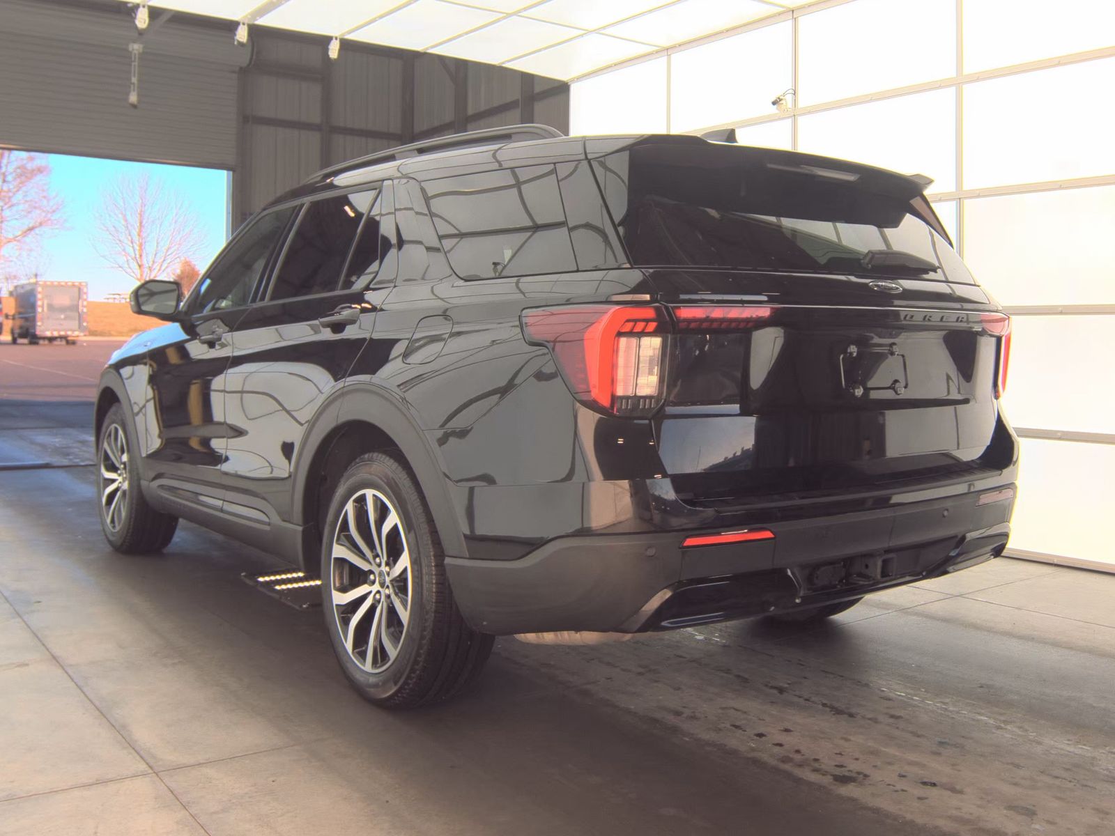 2025 Ford Explorer ST-Line FWD