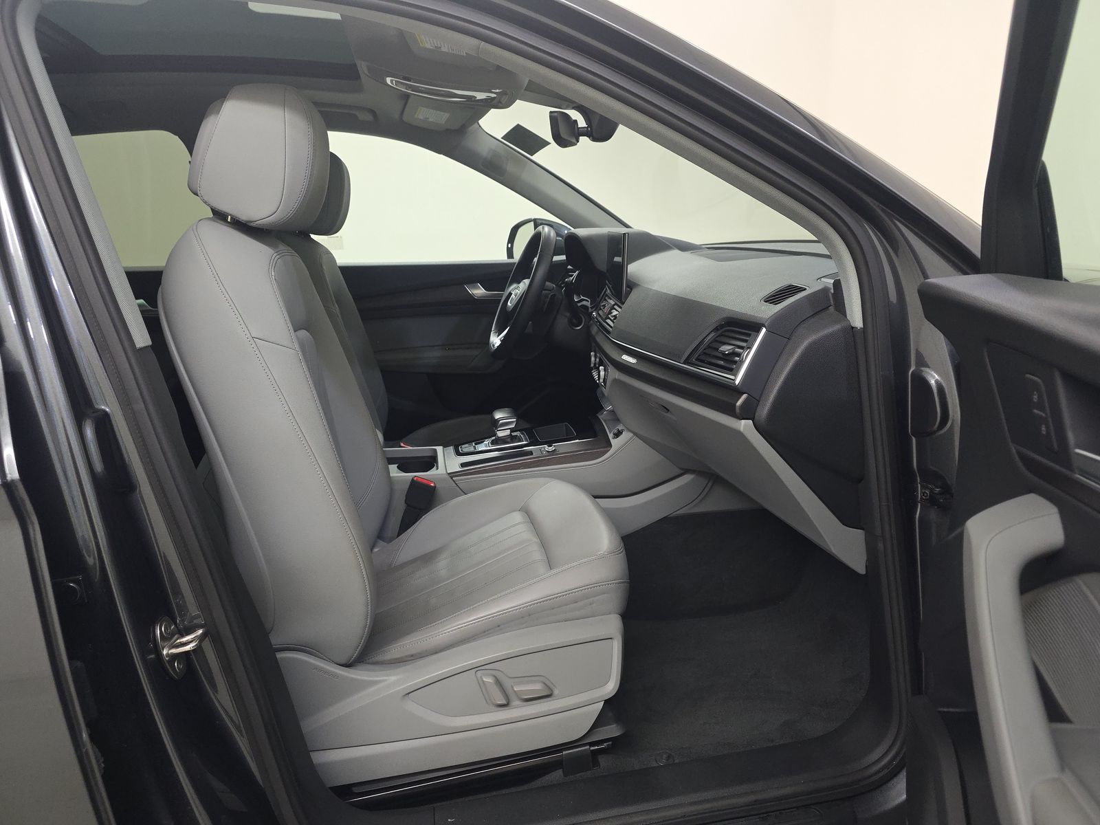 2023 Audi Q5 S line Premium Plus AWD