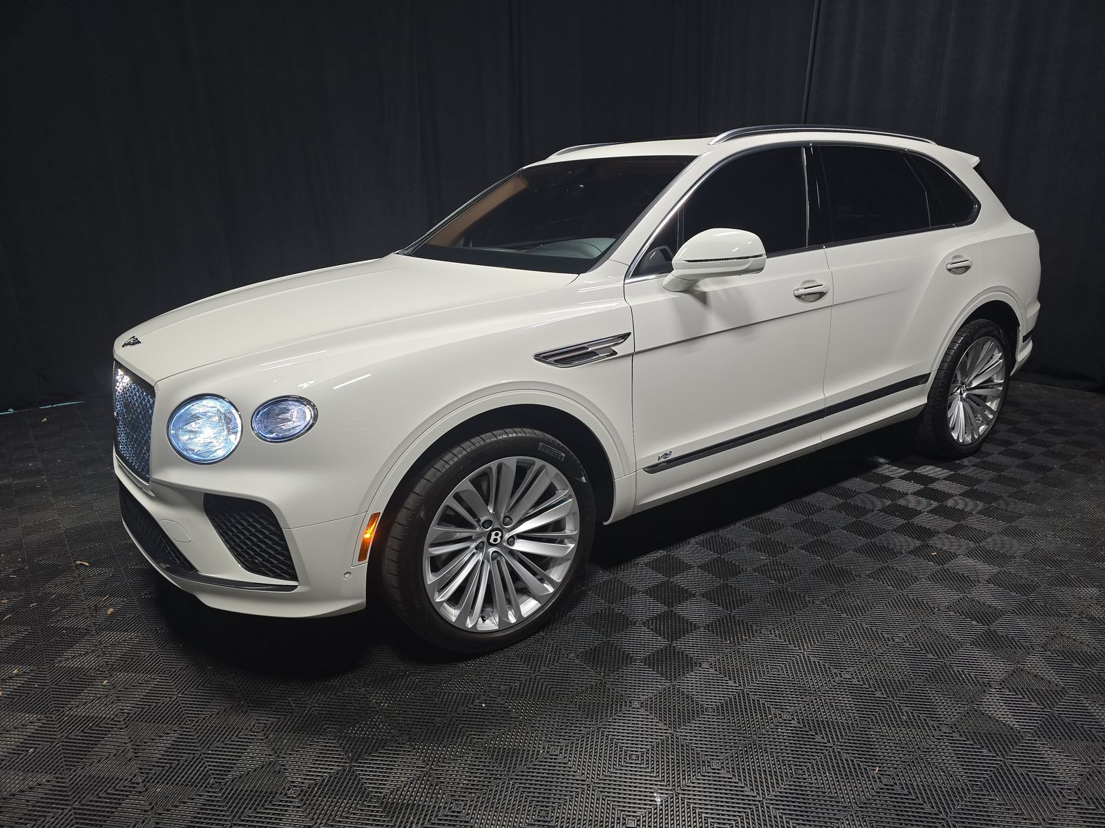2022 Bentley Bentayga V8 AWD