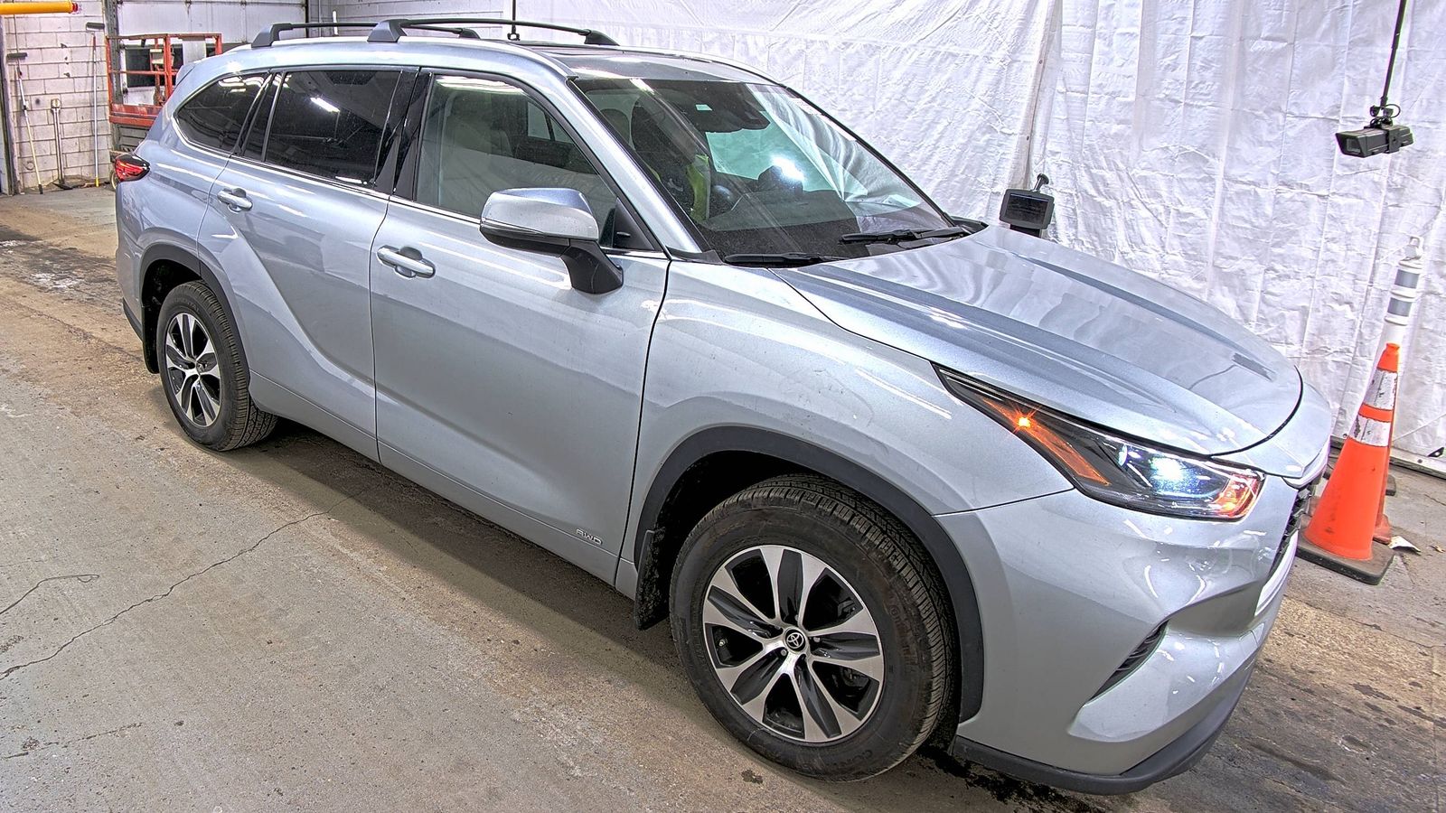 2022 Toyota Highlander Hybrid XLE AWD