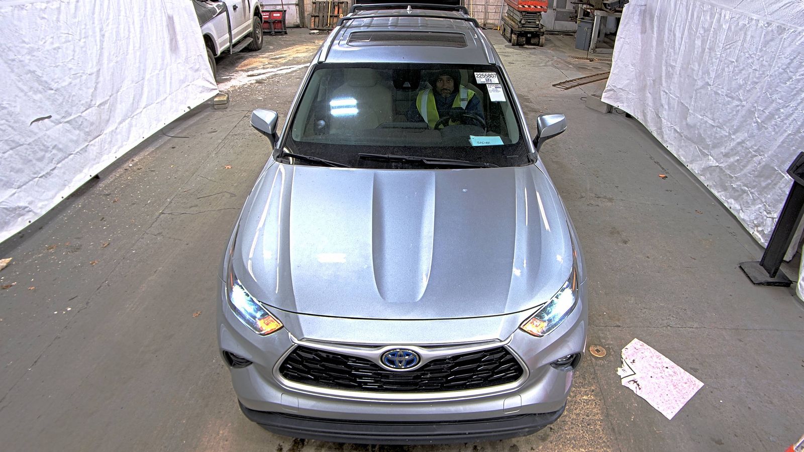 2022 Toyota Highlander Hybrid XLE AWD