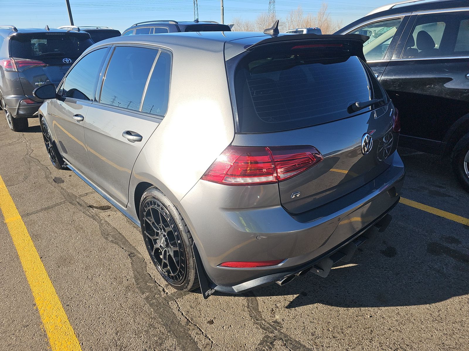 2019 Volkswagen Golf R 2.0T AWD