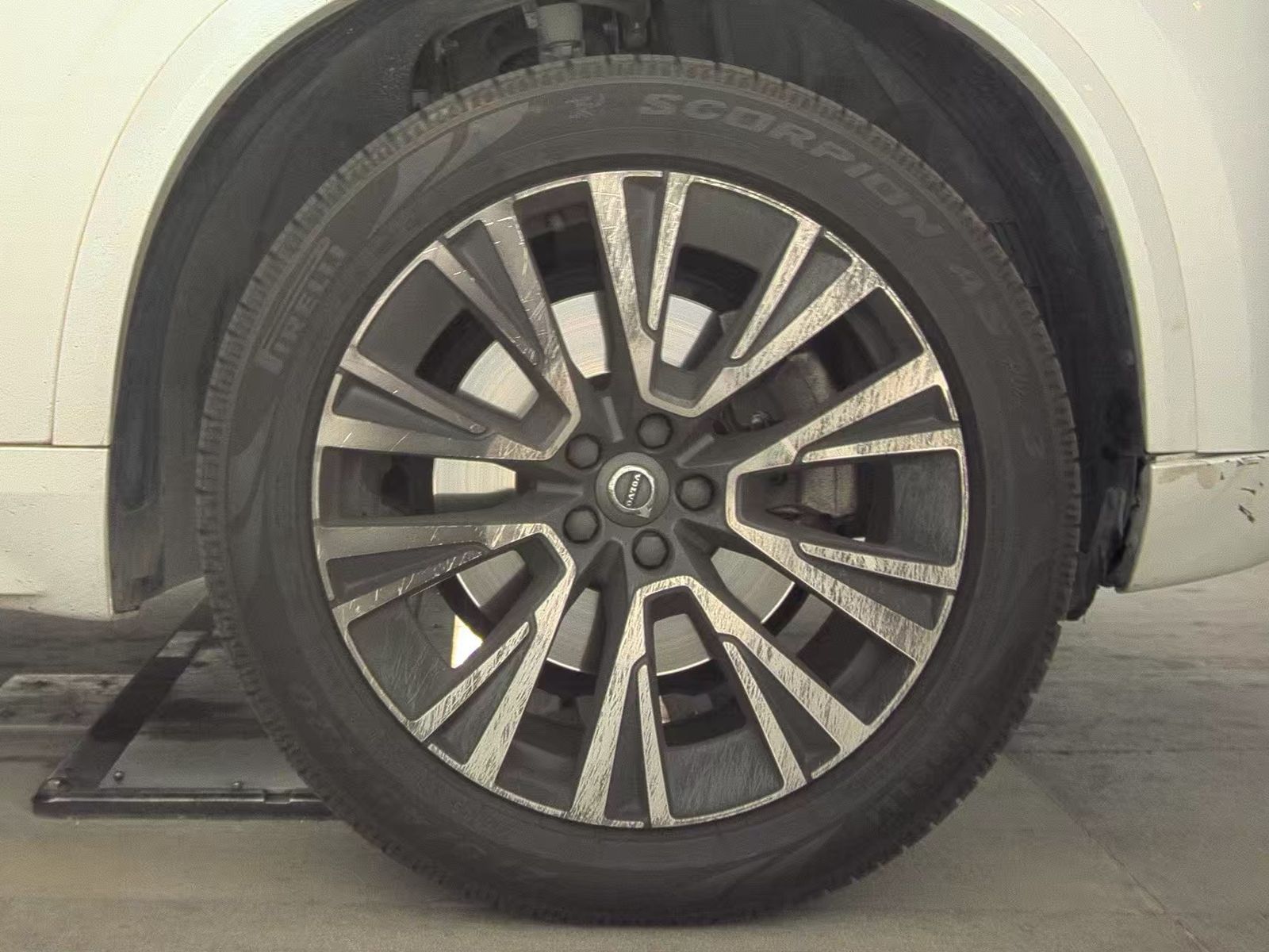 2021 Volvo XC90 T5 Momentum FWD