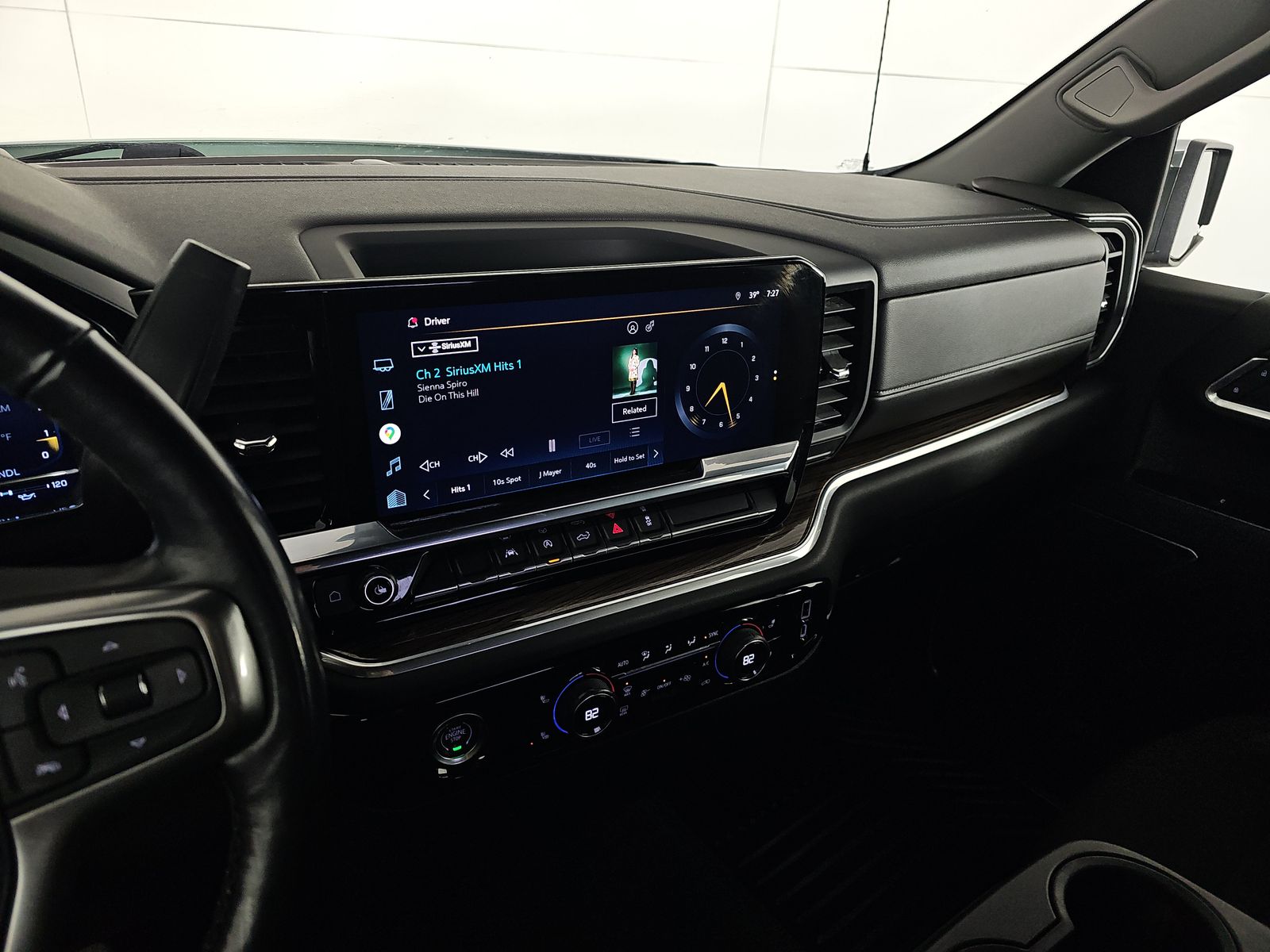 2022 Chevrolet Silverado 1500 LT AWD