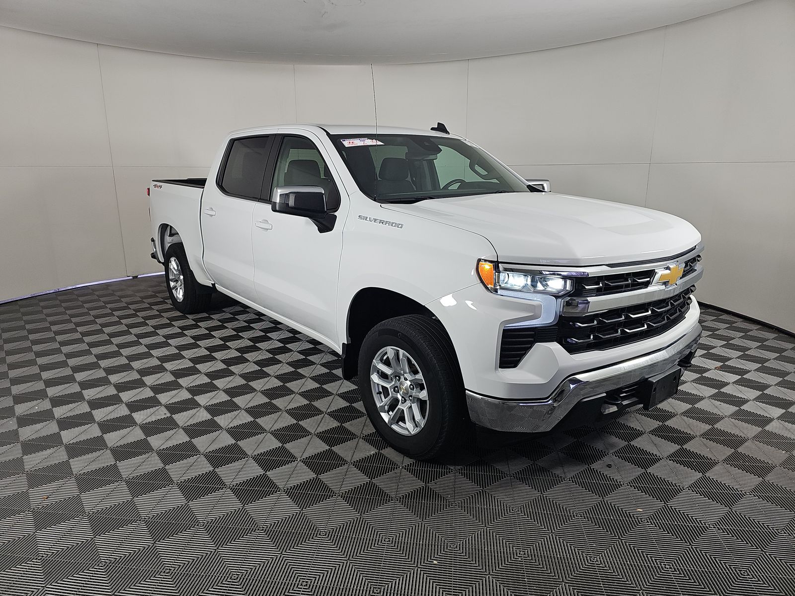 2022 Chevrolet Silverado 1500 LT AWD