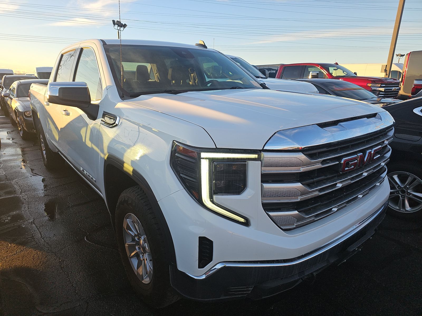 2023 GMC SIERRA 1500 SLE GAS WHITE SHORT BED SINGLE - Image 3