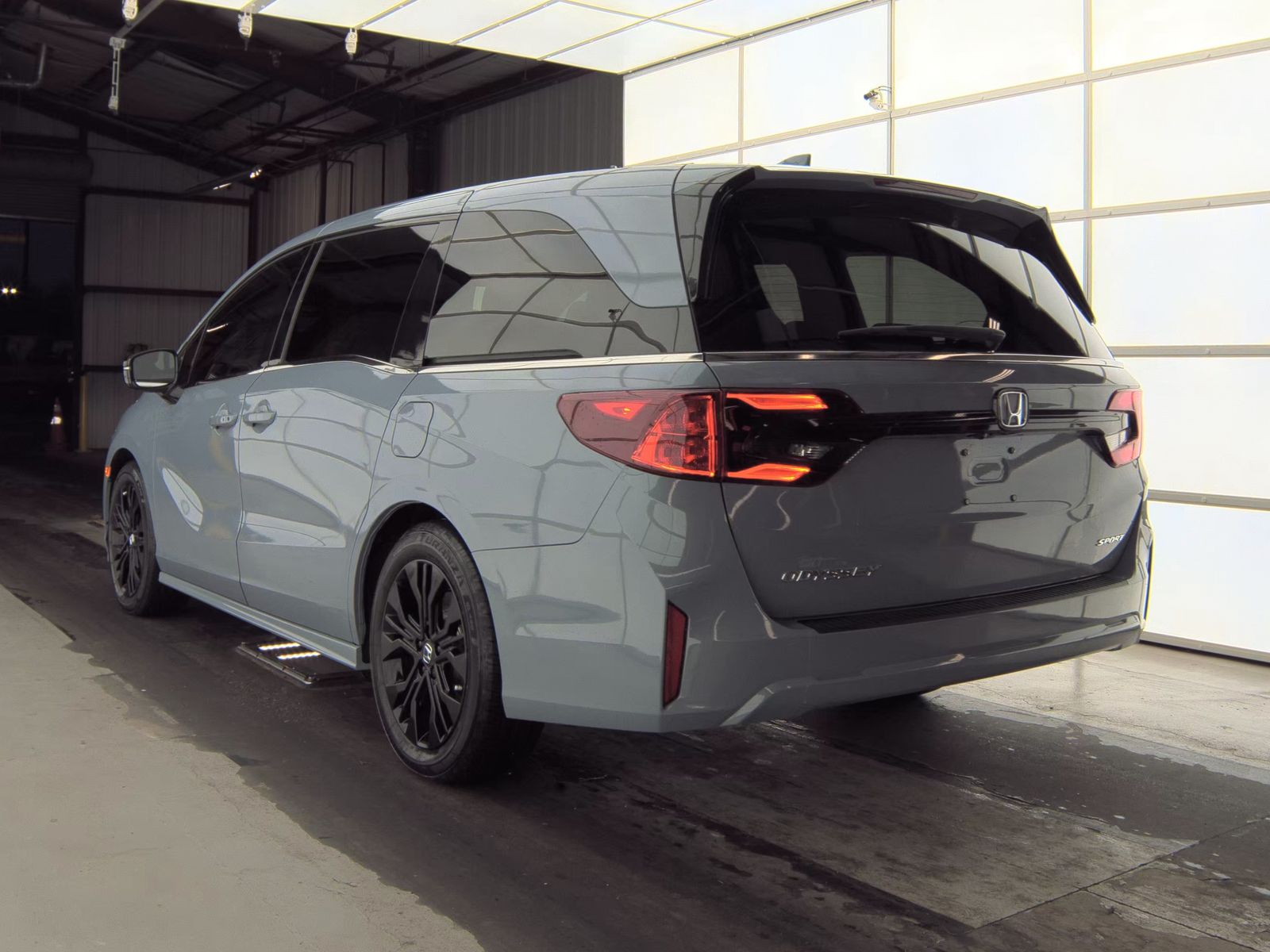 2025 Honda Odyssey Sport-L FWD