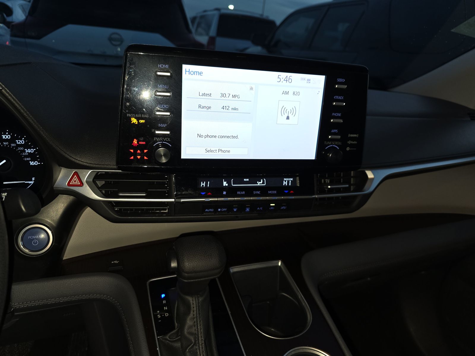 2024 Toyota Sienna LE FWD