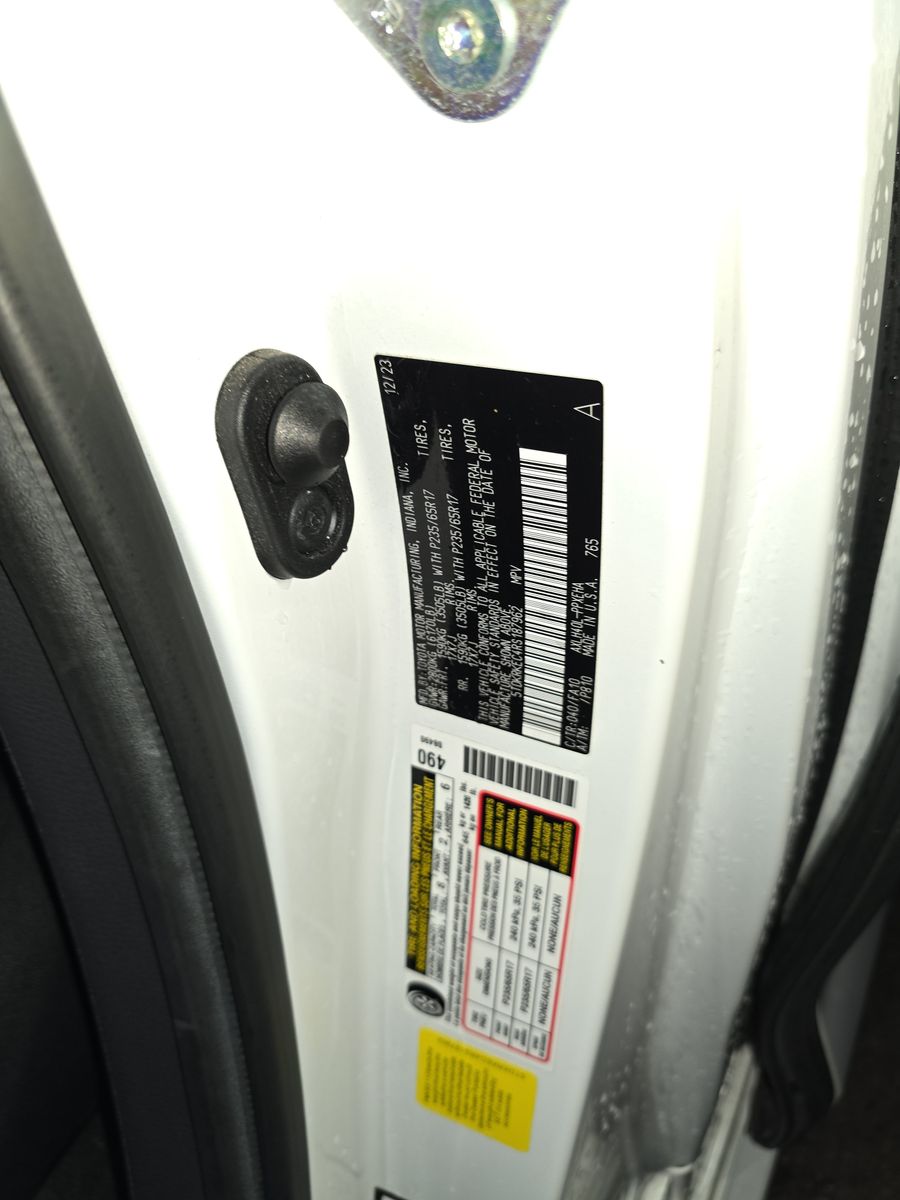 2024 Toyota Sienna LE FWD