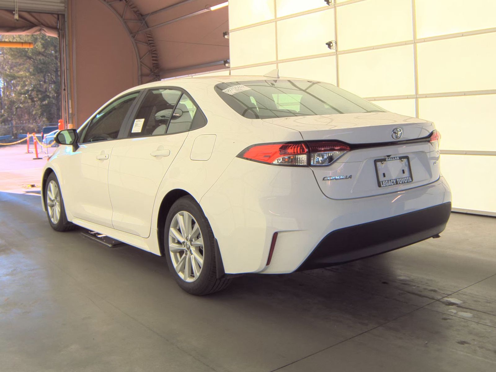 2025 Toyota Corolla LE FWD