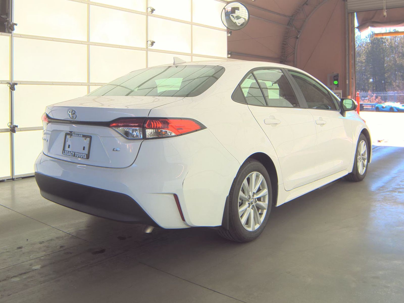 2025 Toyota Corolla LE FWD