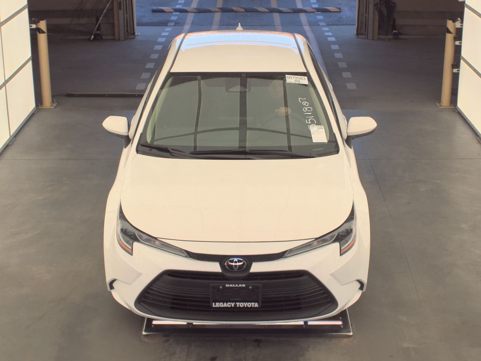 2025 Toyota Corolla LE FWD