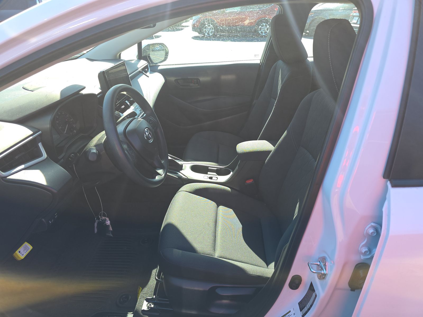 2025 Toyota Corolla LE FWD