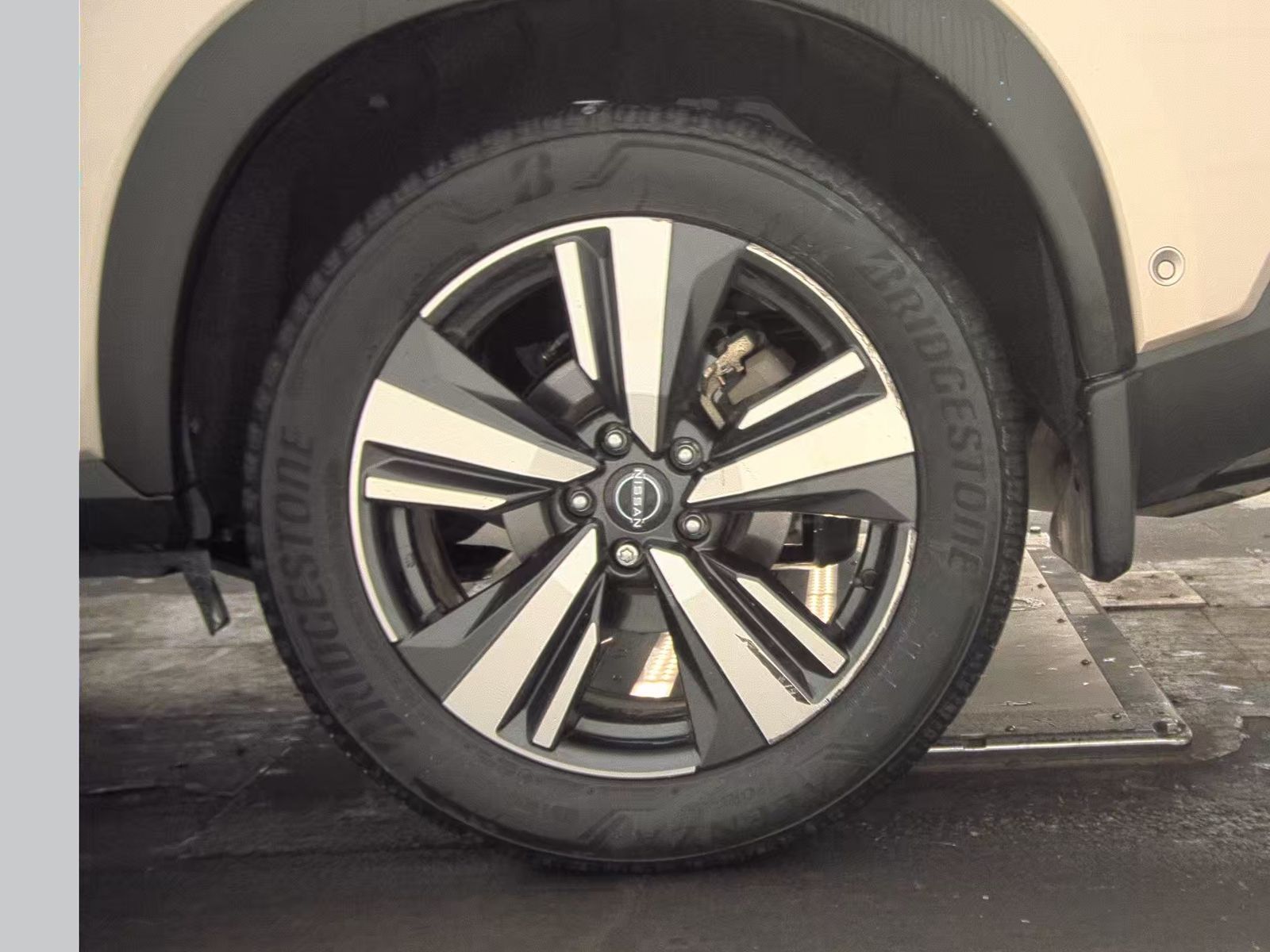 2023 Nissan Rogue Platinum FWD