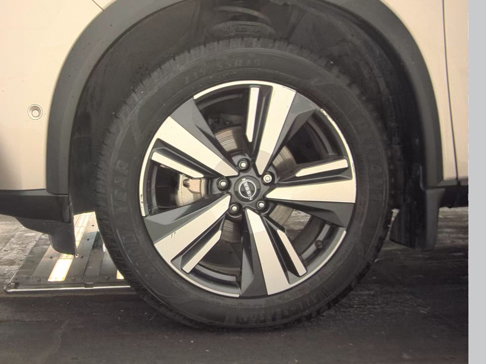 2023 Nissan Rogue Platinum FWD