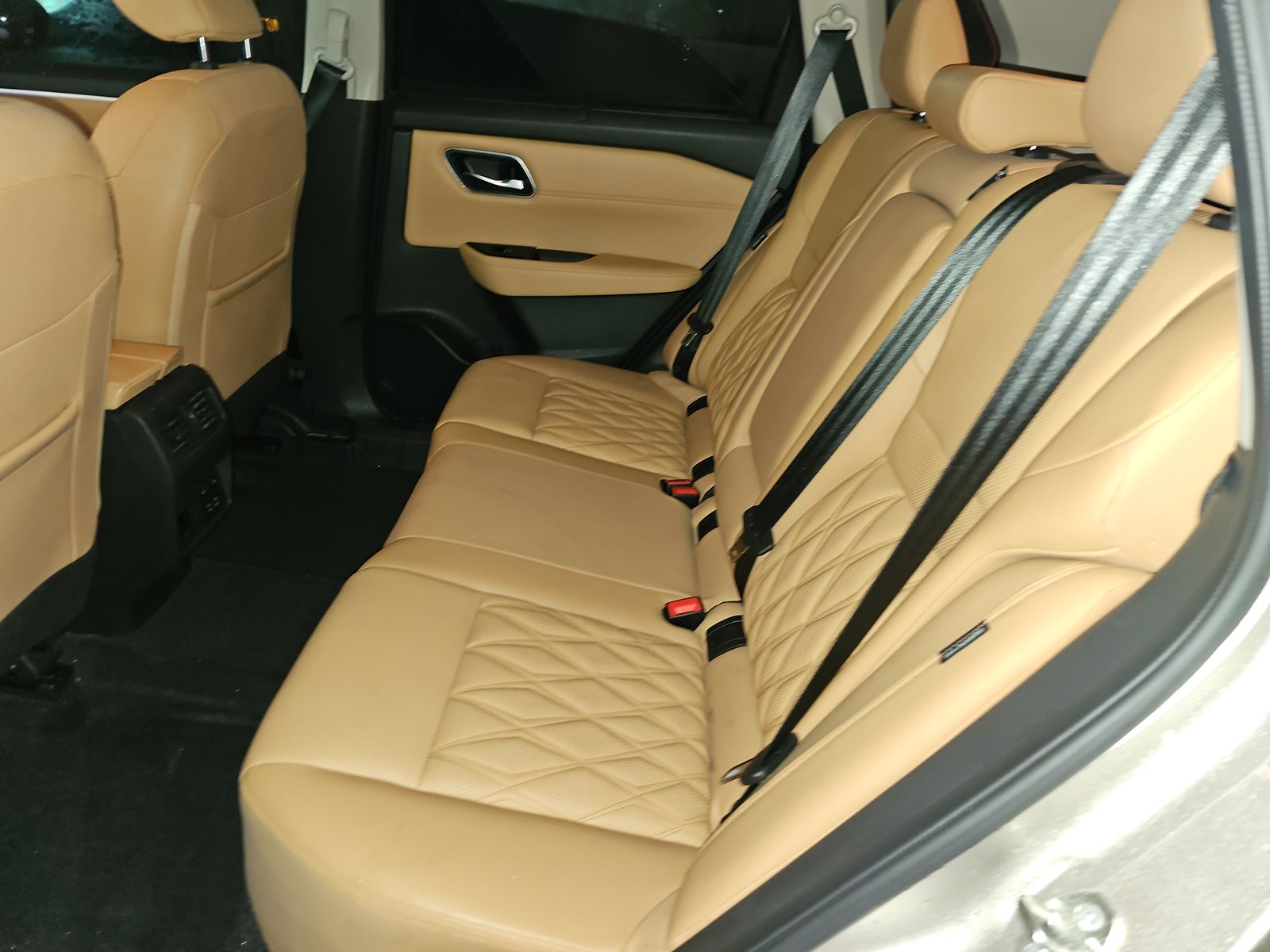 2023 Nissan Rogue Platinum FWD