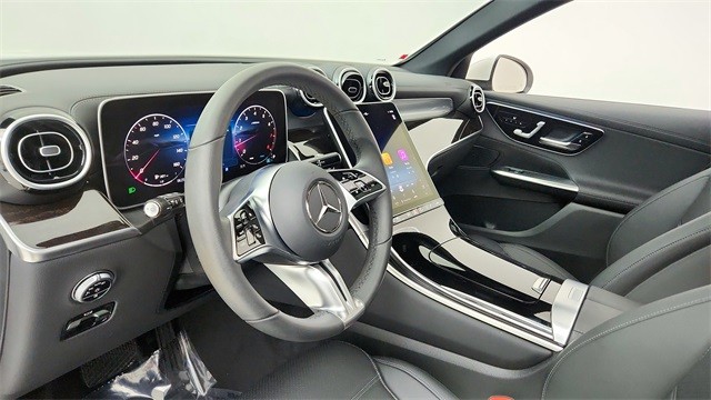 2025 Mercedes-Benz GLC GLC 300 RWD