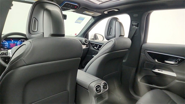 2025 Mercedes-Benz GLC GLC 300 RWD