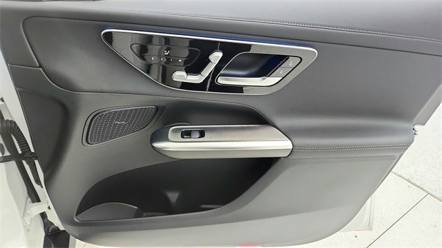 2025 Mercedes-Benz GLC GLC 300 RWD