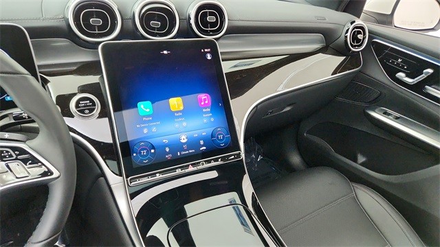 2025 Mercedes-Benz GLC GLC 300 RWD