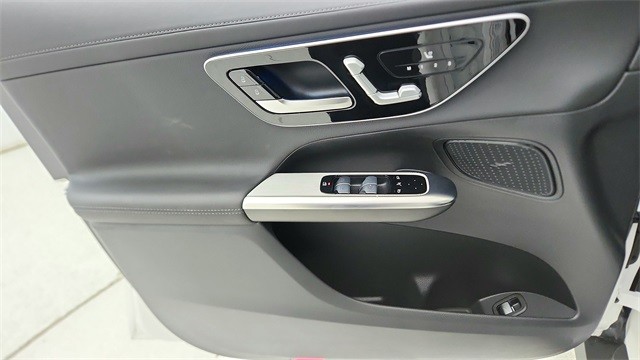 2025 Mercedes-Benz GLC GLC 300 RWD