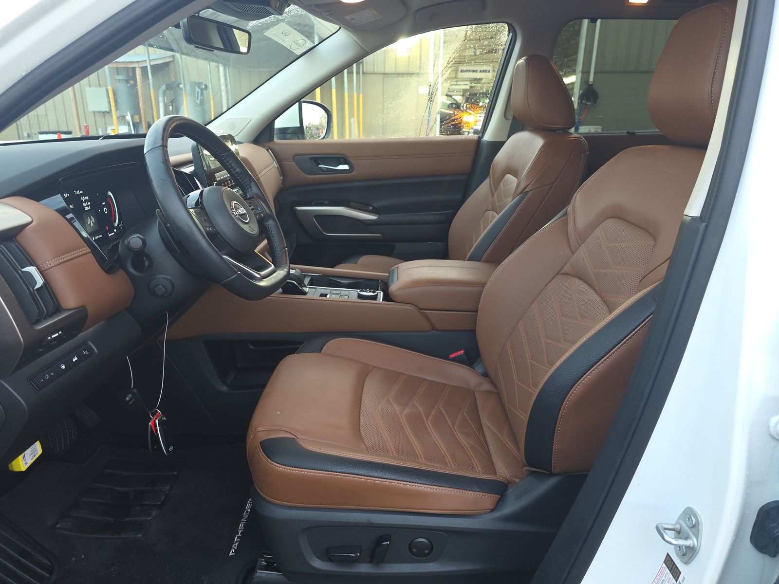 2024 Nissan Pathfinder Platinum AWD