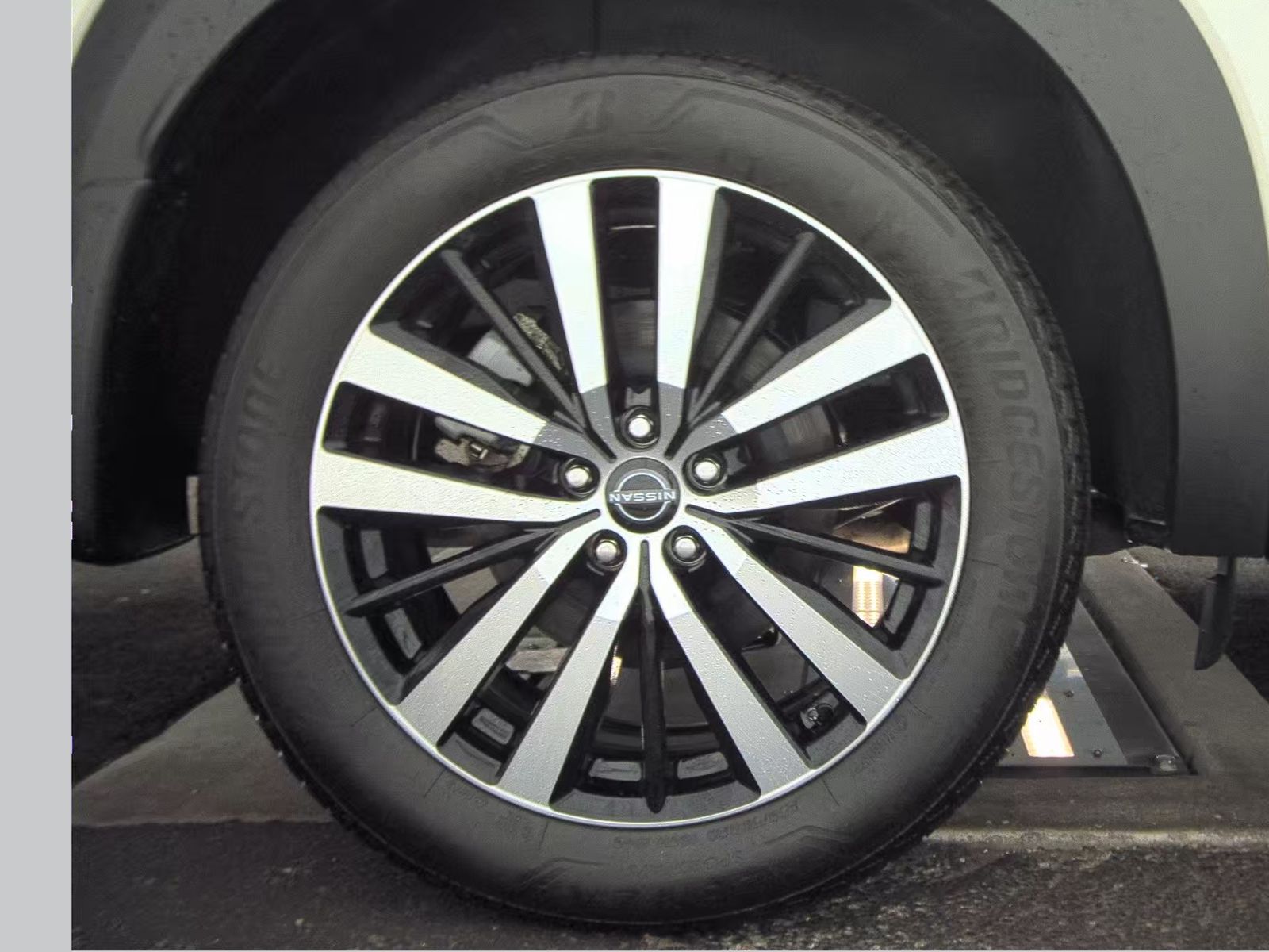 2024 Nissan Pathfinder Platinum AWD