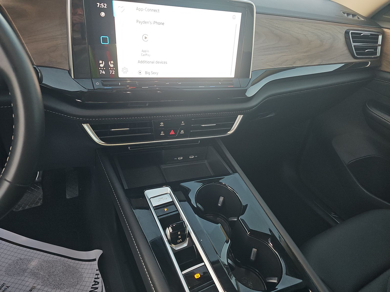 2024 Volkswagen Atlas 2.0T SE FWD