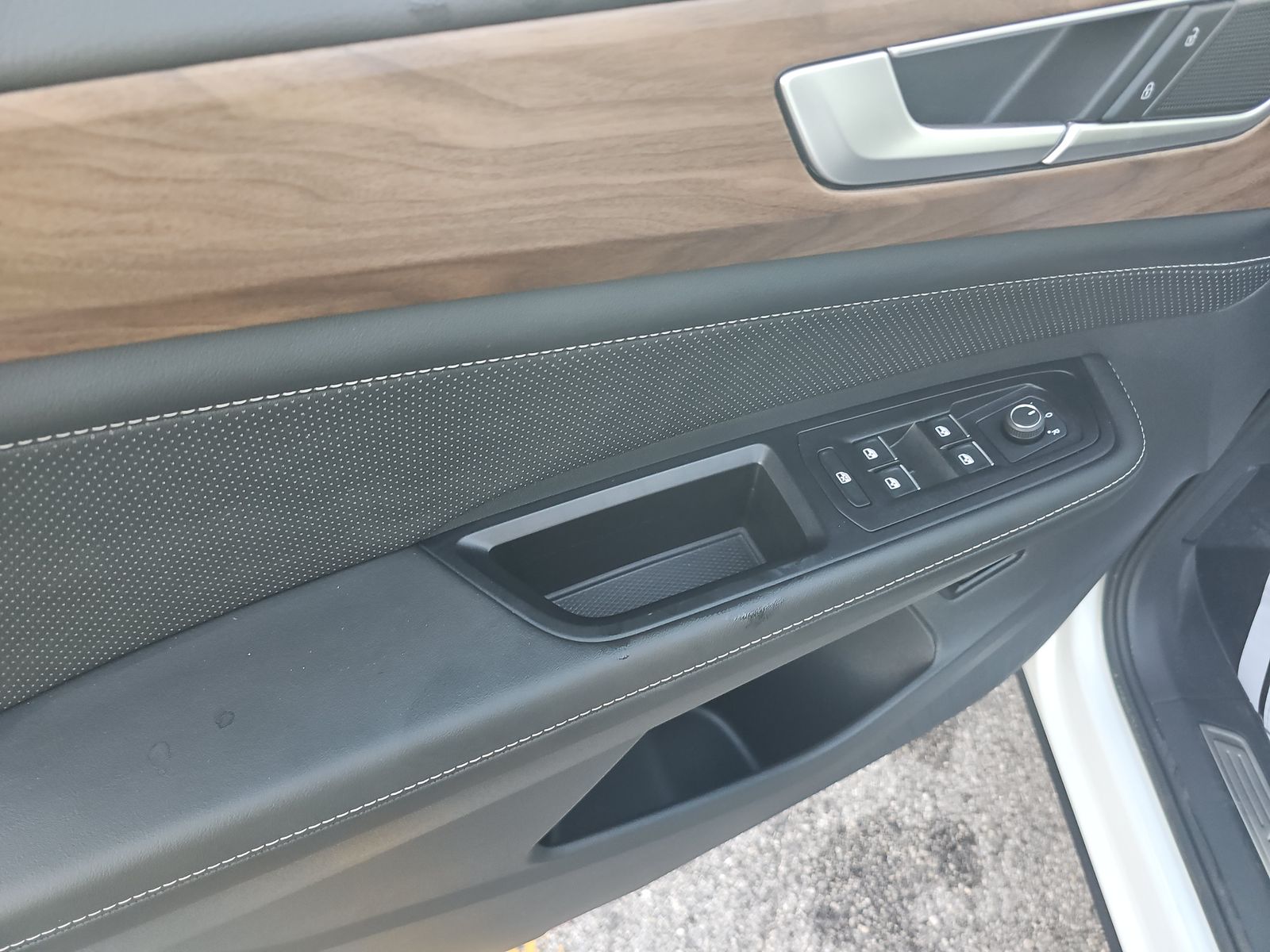 2024 Volkswagen Atlas 2.0T SE FWD