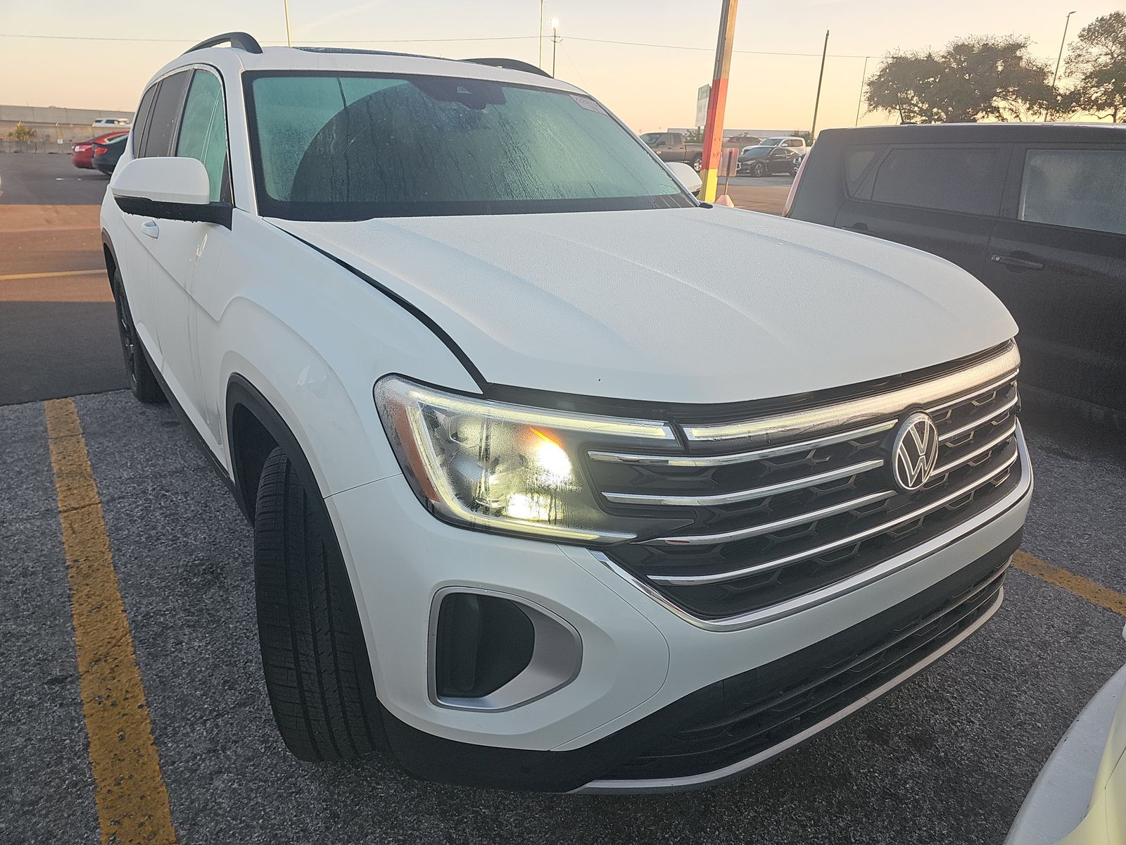 2024 Volkswagen Atlas 2.0T SE FWD