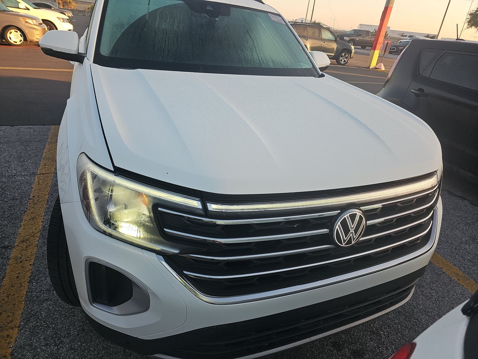 2024 Volkswagen Atlas 2.0T SE FWD