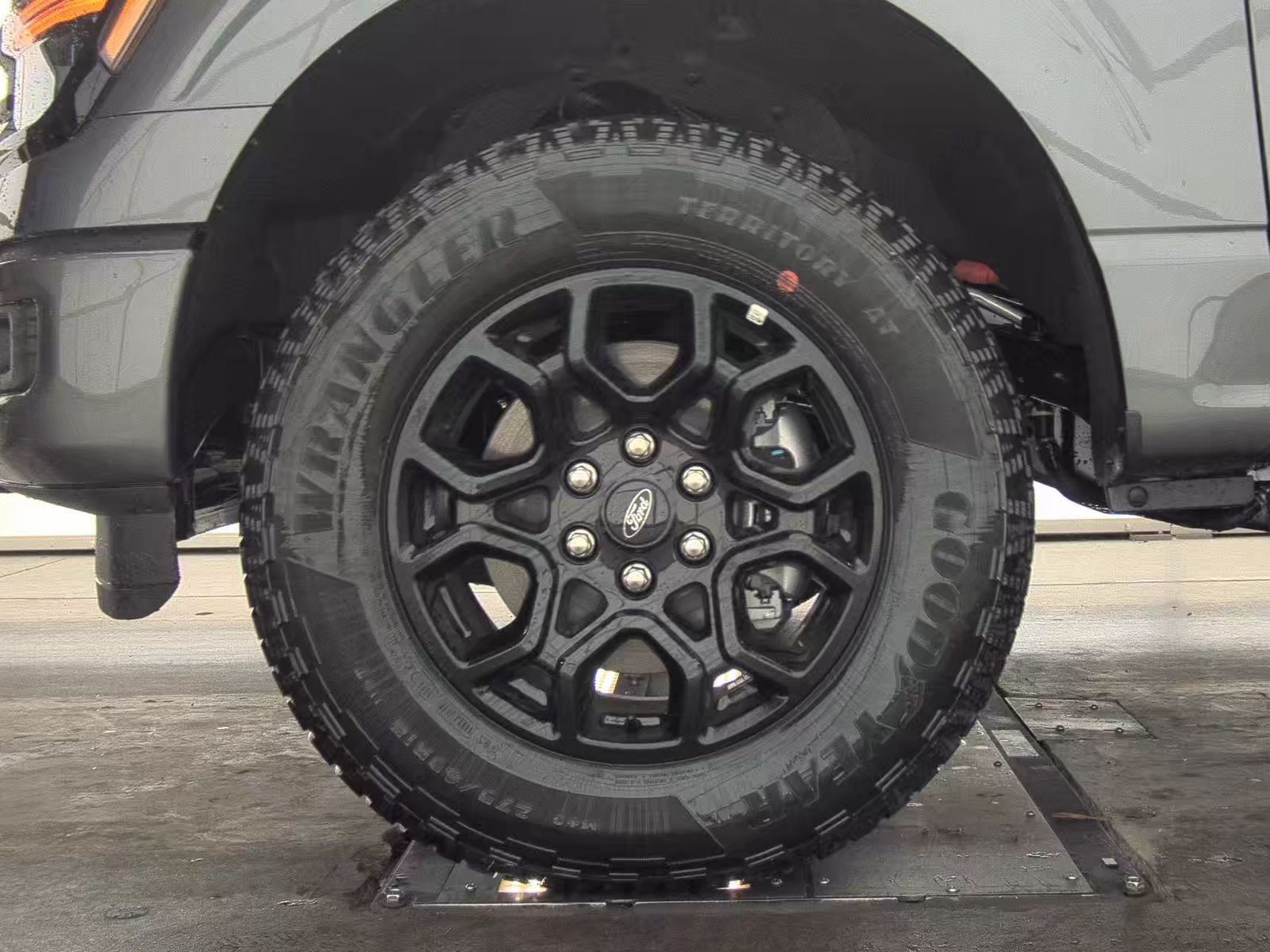 2025 Ford F-150 Hybrid XLT AWD