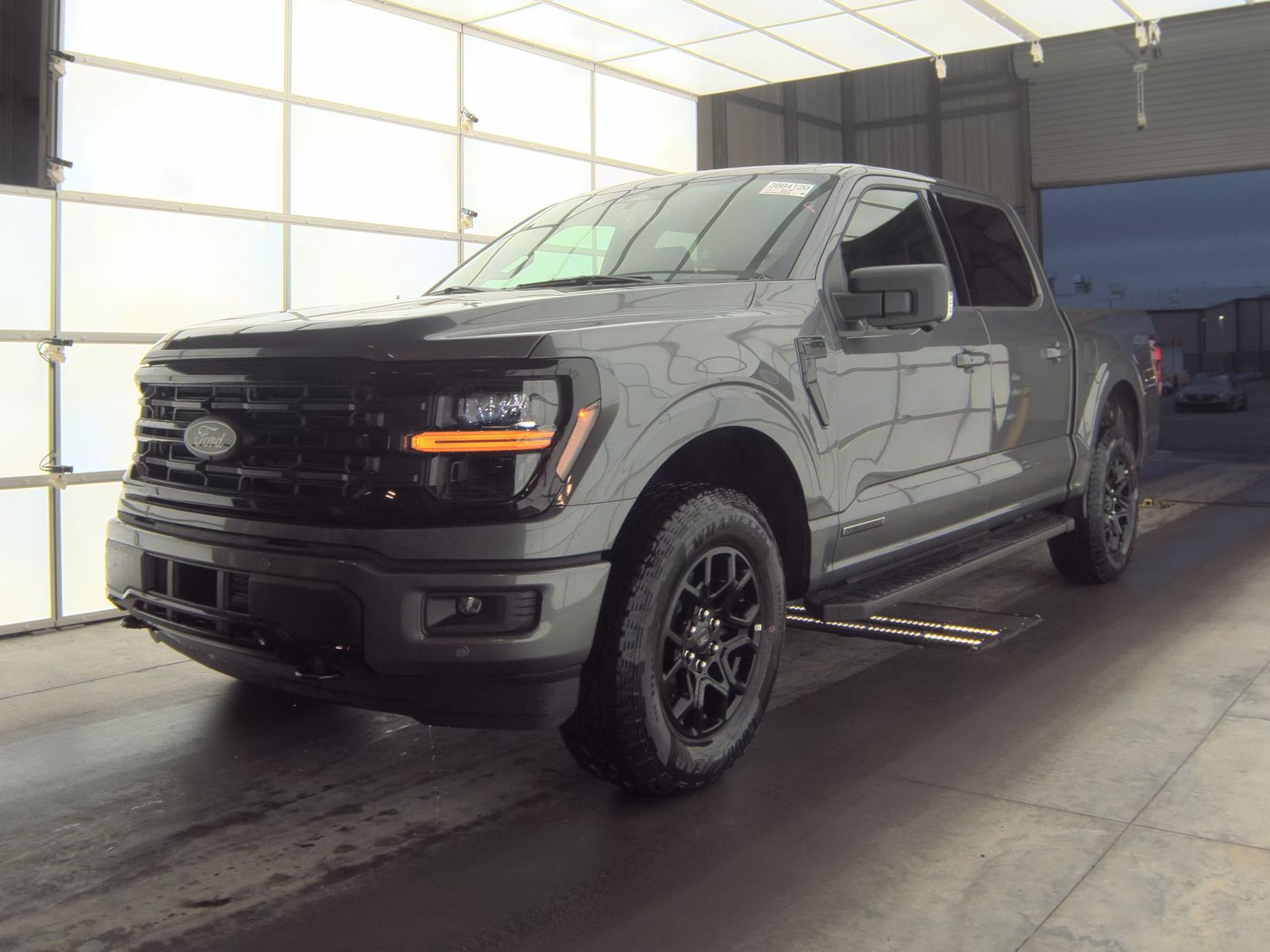 2025 Ford F-150 Hybrid XLT AWD